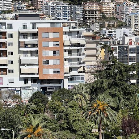 Center-Sea View Apartament,Sarandë エクステリア 写真