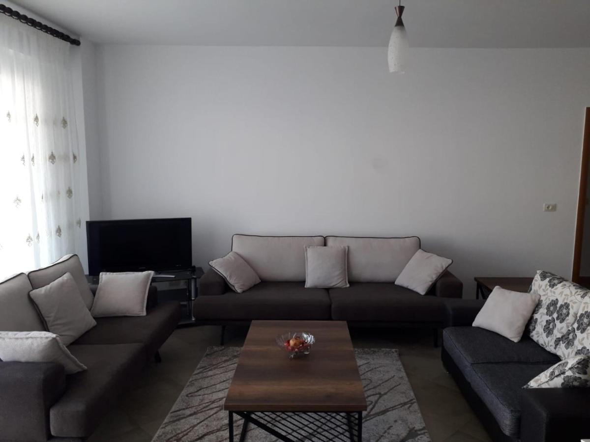 Center-Sea View Apartament,Sarandë エクステリア 写真
