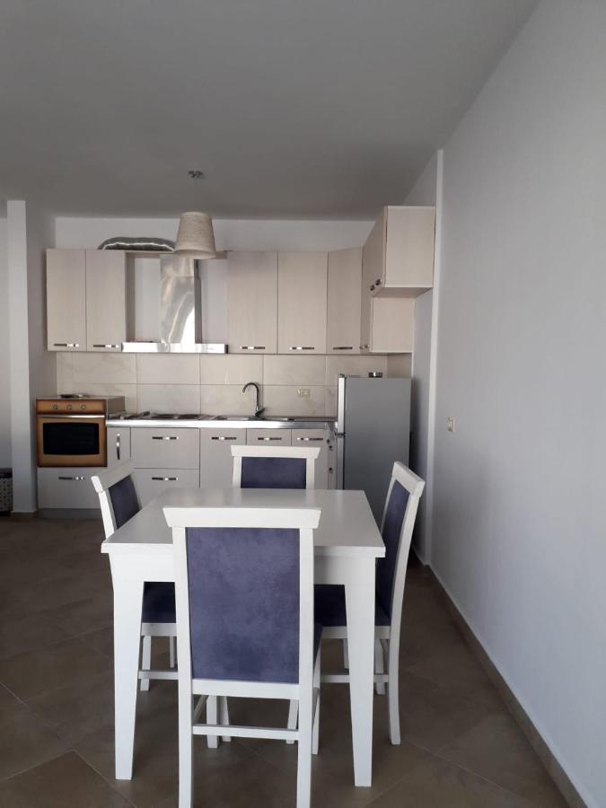 Center-Sea View Apartament,Sarandë エクステリア 写真