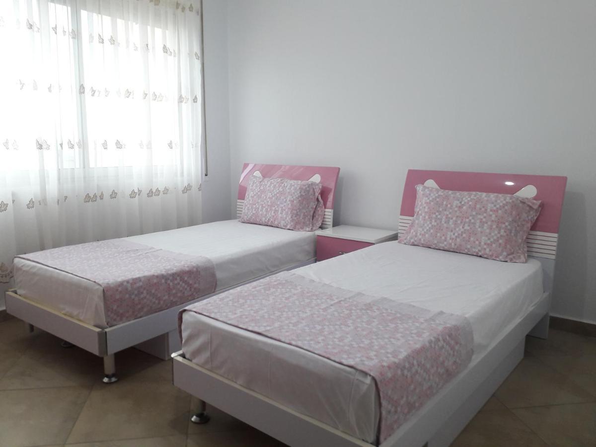 Center-Sea View Apartament,Sarandë エクステリア 写真