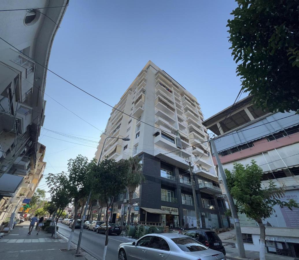 Center-Sea View Apartament,Sarandë エクステリア 写真